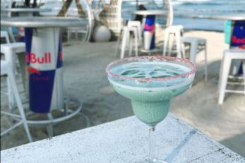 Puteh Beach Bar 关丹海边