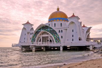 马六甲海峡清真寺 Masjid Selat Melaka